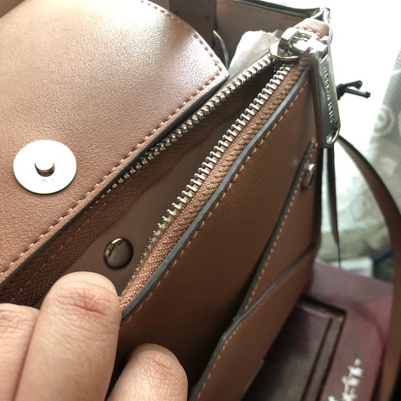 Steve Madden Blush Tan Silver Hardware - Picture 3 of 5